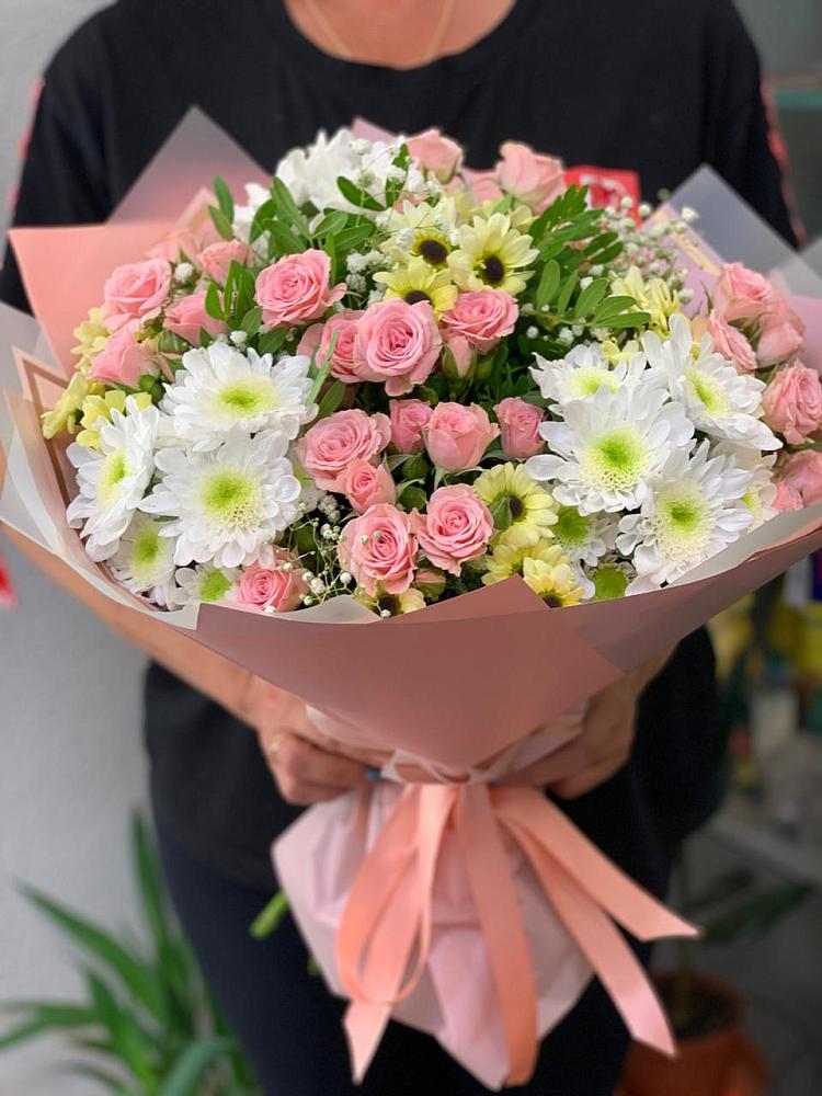 Букет цветов из: Розы и Хризантемы в Лоухи
