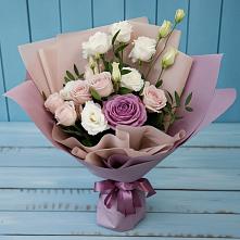 Букет цветов из:  Розы и Лизиантусы в Лоухи