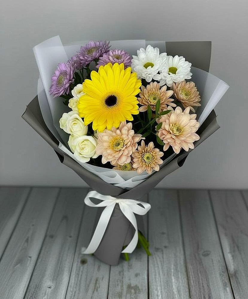 Букет цветов из: Розы, Герберы и Хризантемы в Лоухи