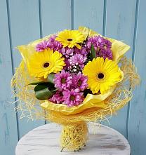 Букет цветов из:  Хризантемы и Герберы в Лоухи