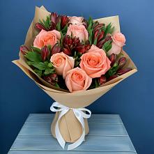 Букет цветов из:  Розы и Альстромерии #REPLACE_PRED# Лоухи