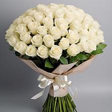 Букет 101 беля роза Белоснежка в Лоухи