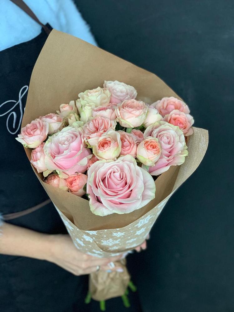 Букет цветов из: Хризантемы и Розы в Лоухи