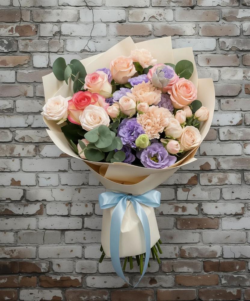 Букет цветов из: Розы, Лизиантусы и Гвоздики в Лоухи