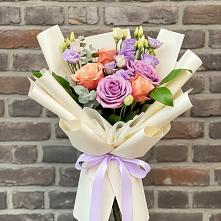 Букет цветов из:  Лизиантусы и Розы #REPLACE_PRED# Лоухи