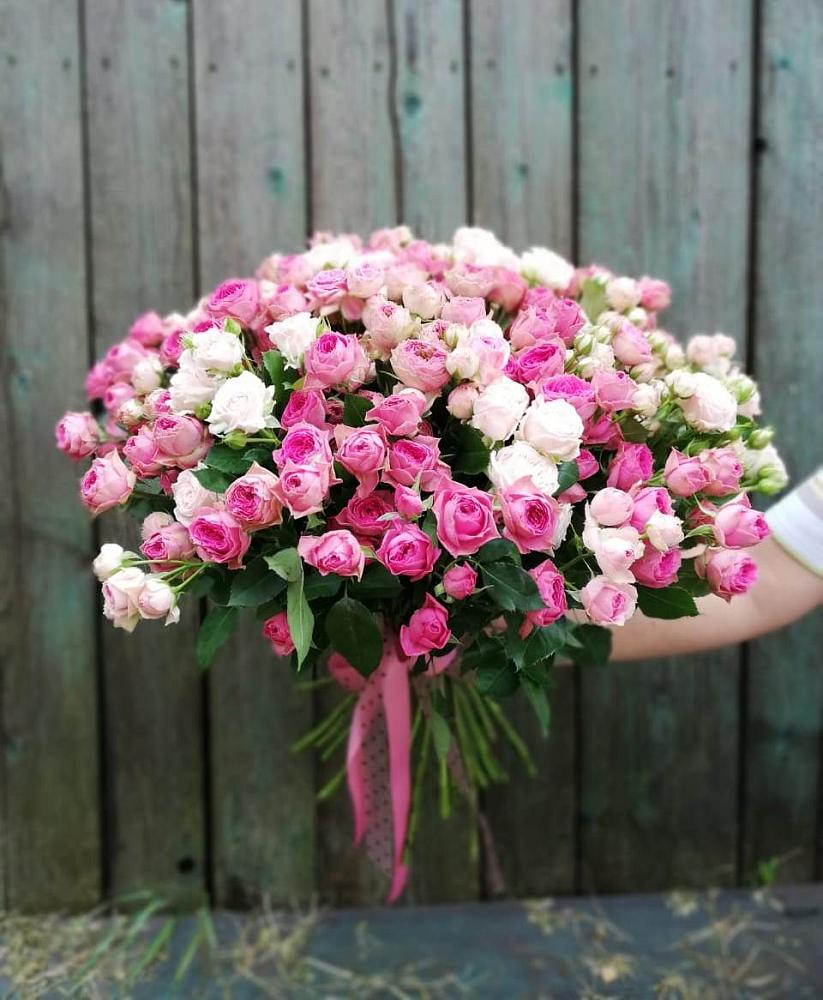 Букет Розовые кустовые розы Натали и Лав Лидия в Лоухи