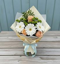 Букет цветов из:  Герберы, Розы и Хризантемы в Лоухи